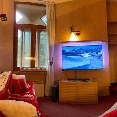 Apartment The Nest Alpine Loft Ski-in Ski-out