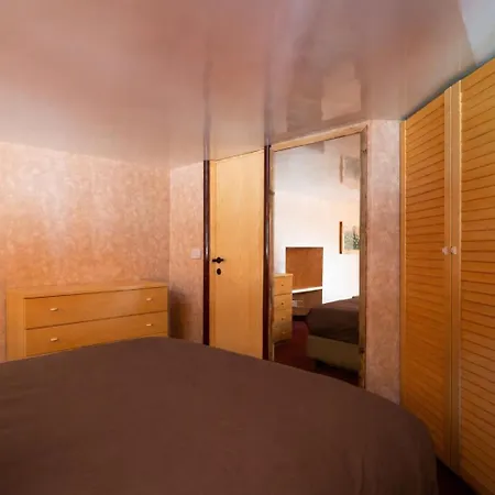 Апартаменты The Nest Alpine Loft Ski-in Ski-out