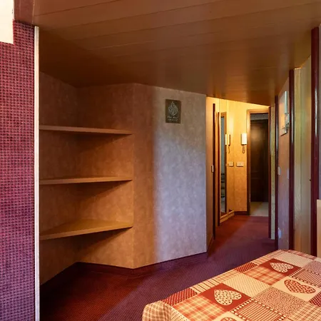 The Nest Alpine Loft Ski-in Ski-out Апартаменты Брей-Червиния